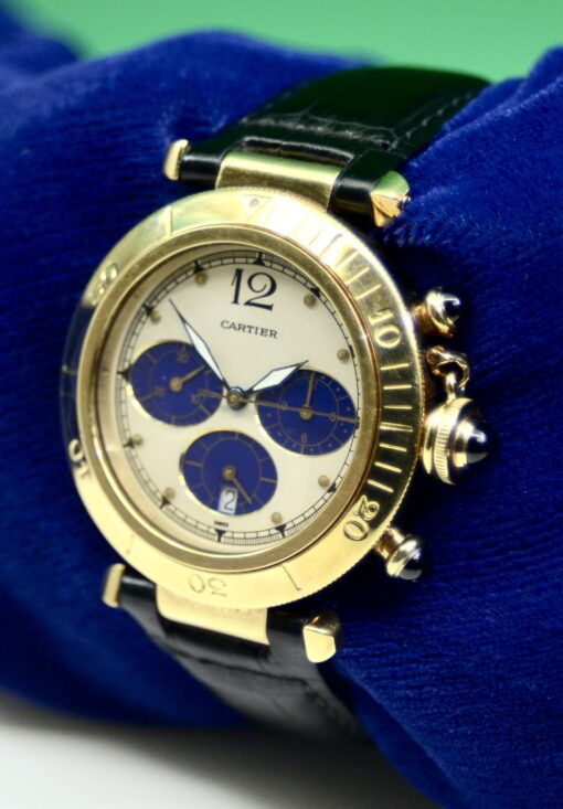 Men's Cartier Pasha Chronograph Quartz watch in 18K Yellow Gold Ref.30009 - Image 3