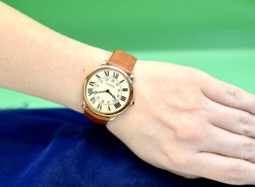 2000s Mens' De Cartier Ronde Louis Manual watch in 18K Rose Gold Ref.2889 - Image 2
