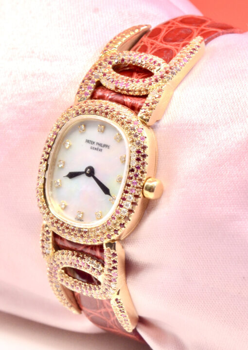 Patek Philippe Ellipse 18K Yellow Gold Quartz watch Ref. 4830 with Diamonds,Rubies,Sapphires - Image 3