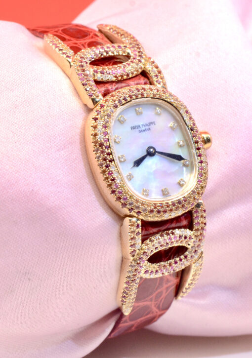 Patek Philippe Ellipse 18K Yellow Gold Quartz watch Ref. 4830 with Diamonds,Rubies,Sapphires - Image 4
