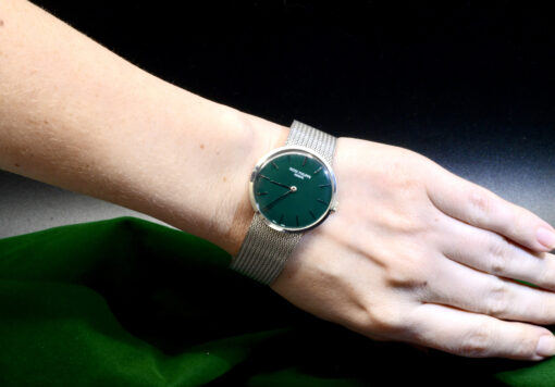 Men's Vintage Patek Philippe Calatrava in 18K White Gold 33MM Ref.3537 69.7GM - Image 2
