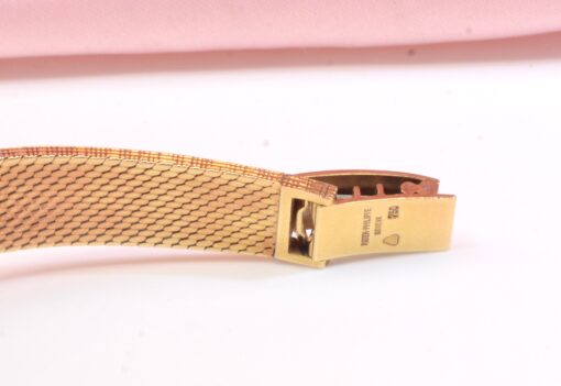 Vintage 1980s Ladies Patek Philippe Geneve 18K Yellow Gold watch Ref.4132/1 - Image 9
