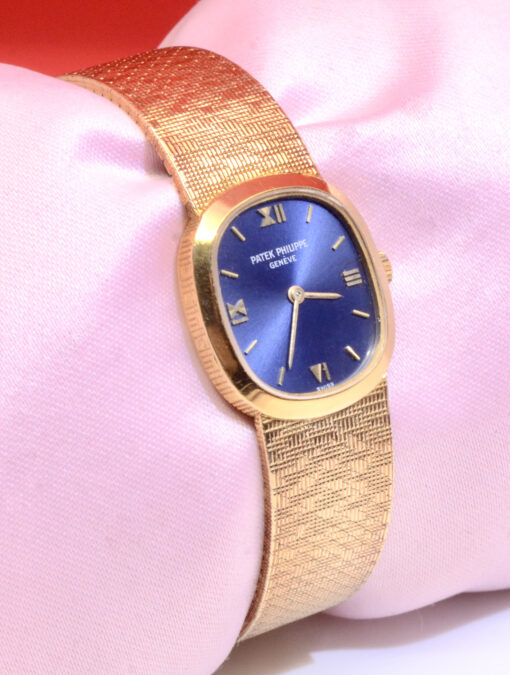 Vintage 1980s Ladies Patek Philippe Geneve 18K Yellow Gold watch Ref.4132/1 - Image 6