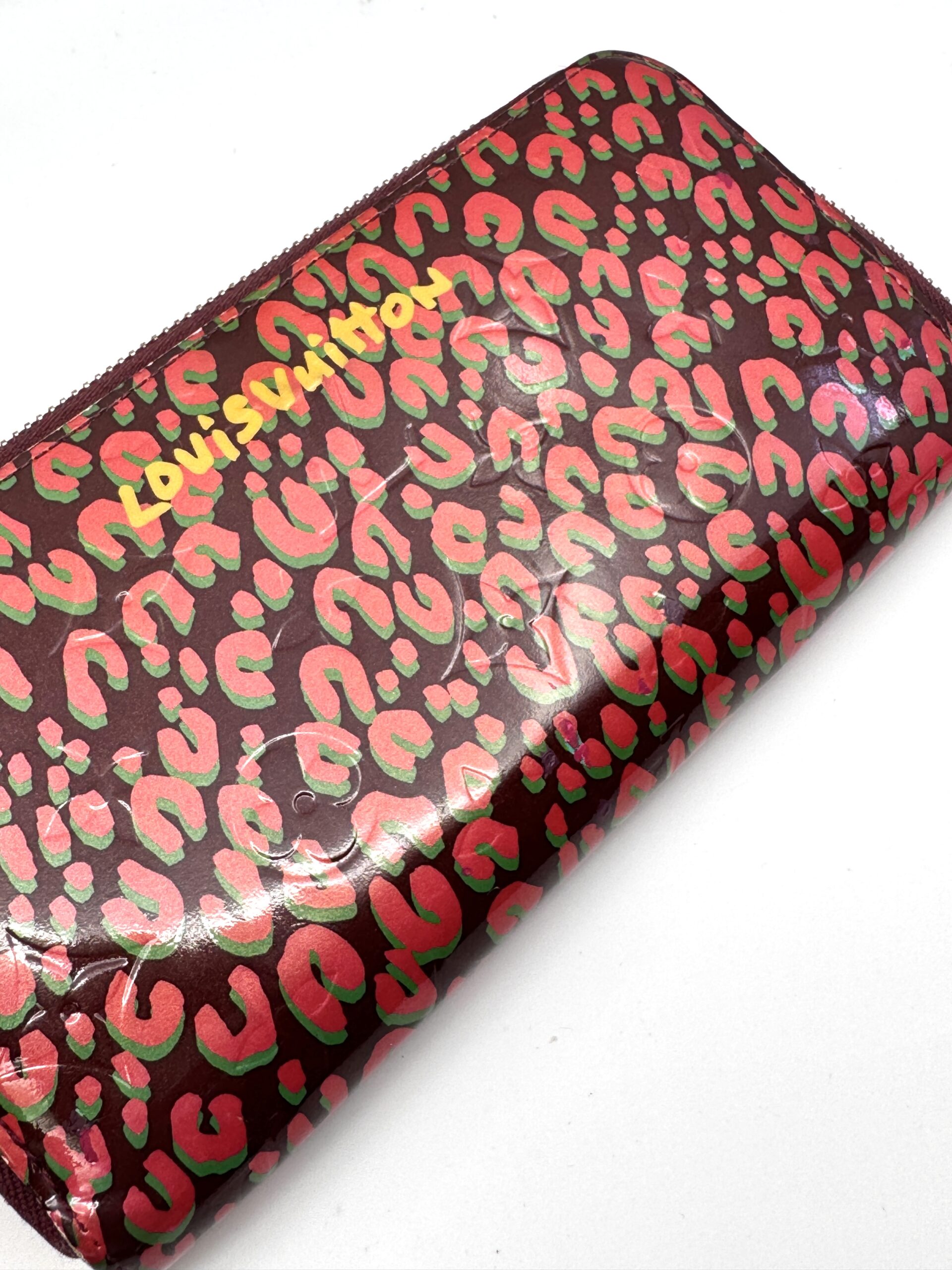 Louis Vuitton Zippy Wallet-Vernis Leopard Pattern in Rouge Fauviste M91477