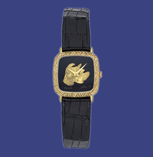 Vintage 1970s Piaget watch in 18K Yellow Gold  Ref.9902 with Black Onyx dial