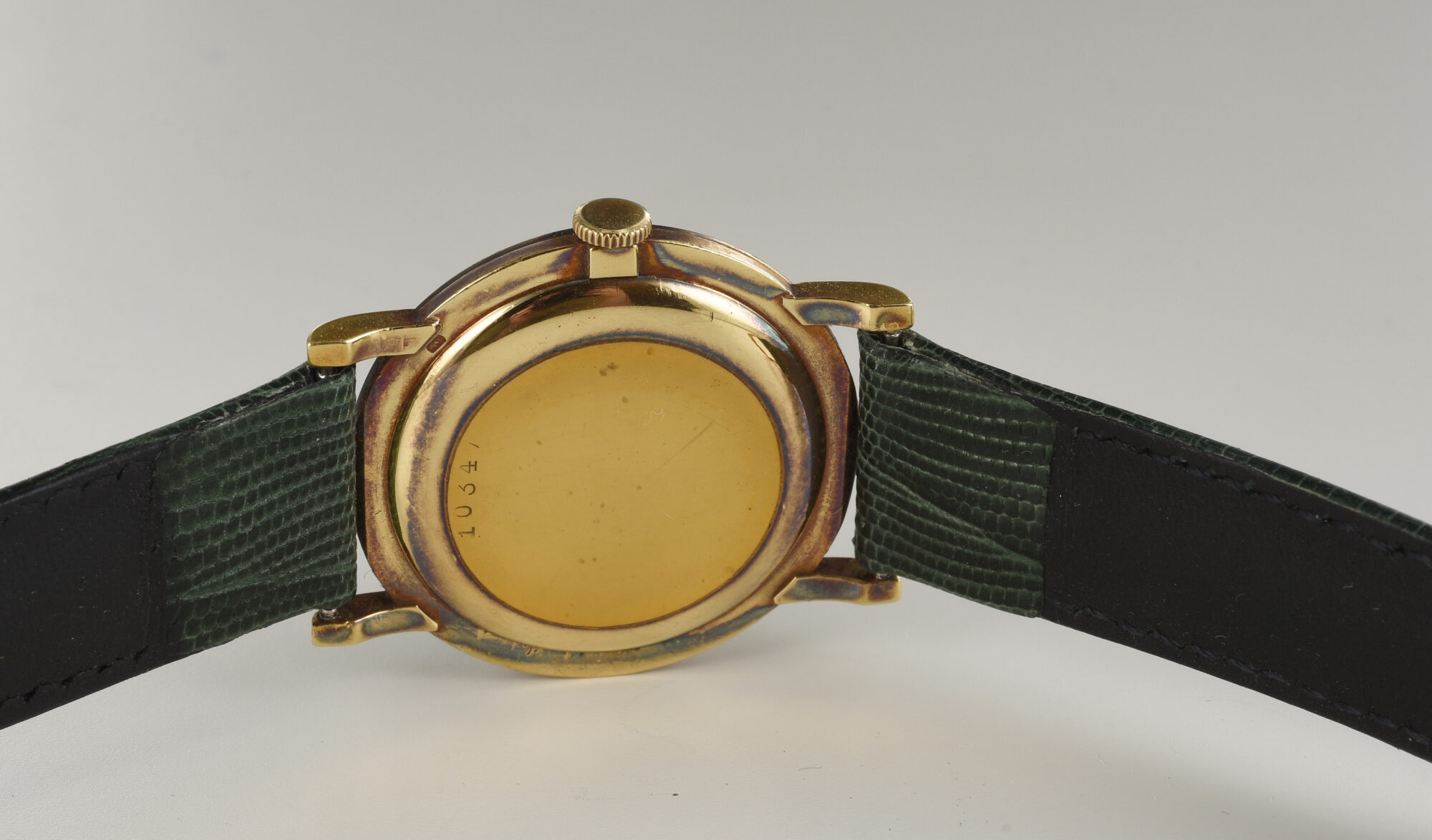 Vintage 1960s  Unisex Audemars Piguet Manual Watch in 18K Yellow Gold 31mm - Image 10