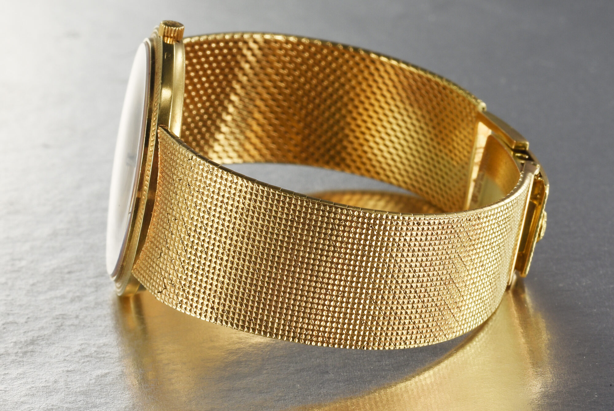 PATEK PHILIPPE CALATRAVA HOBNAIL IN 18K YELLOW GOLD - Image 7