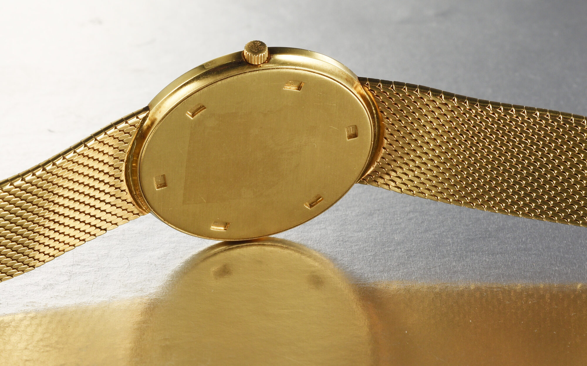 PATEK PHILIPPE CALATRAVA HOBNAIL IN 18K YELLOW GOLD - Image 8