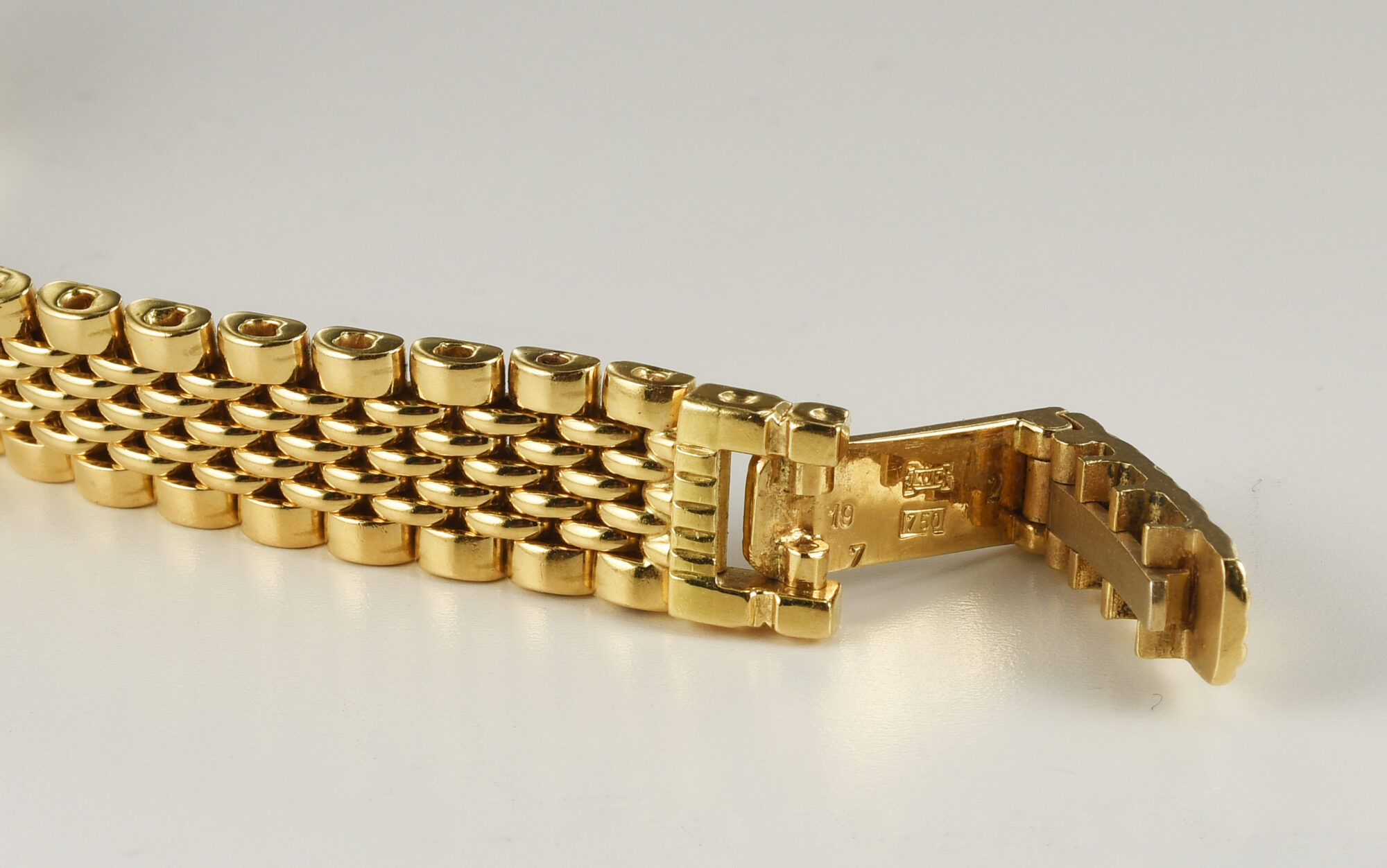 Vintage 1980s Ladies Chopard 18K YG Quartz watch w/Diamonds Ref.4112 1;box&paper - Image 9