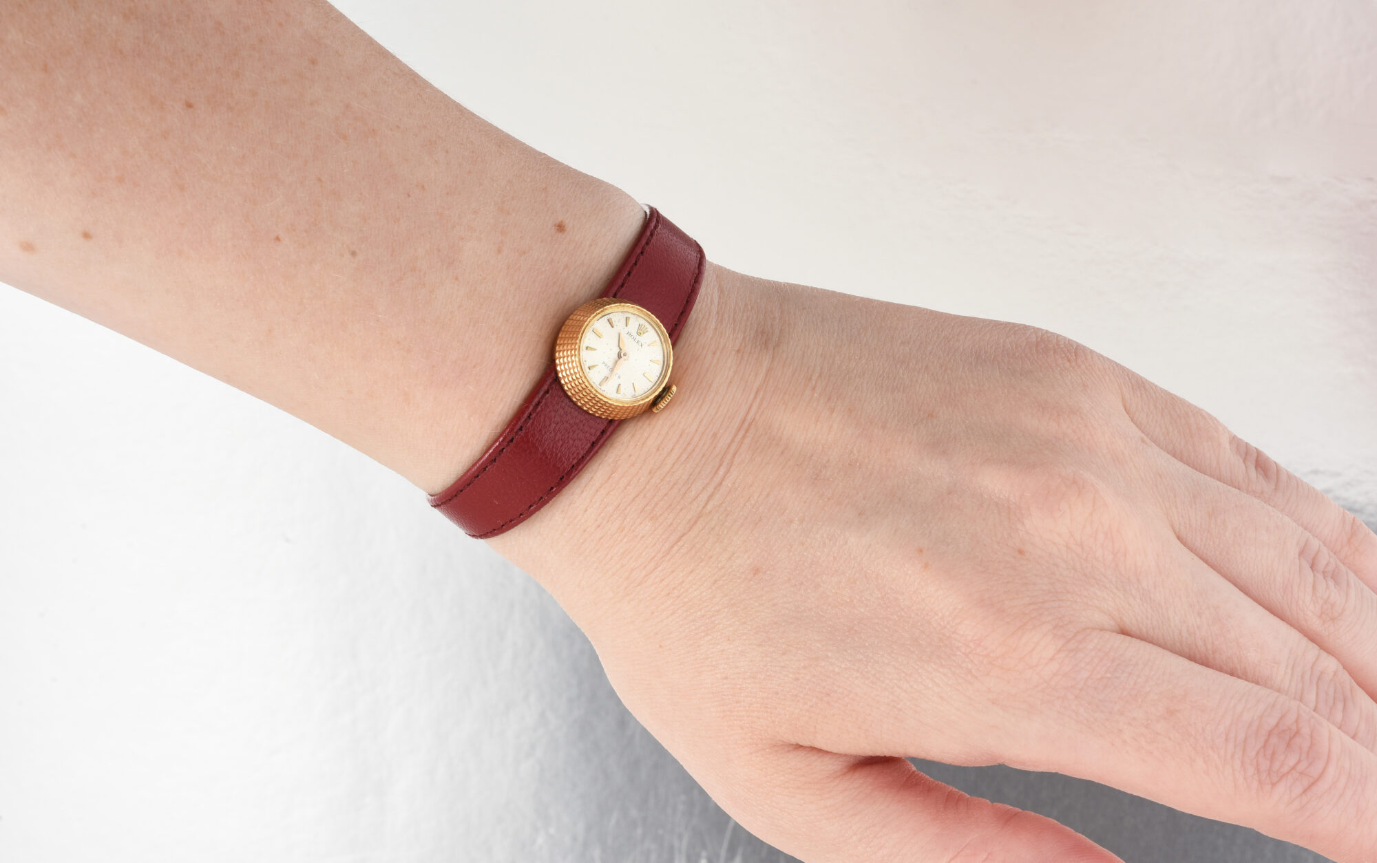 Ladies' Vintage 1962 Rolex Chameleon Manual watch in 18K Yellow Gold  Ref. 2019 - Image 3