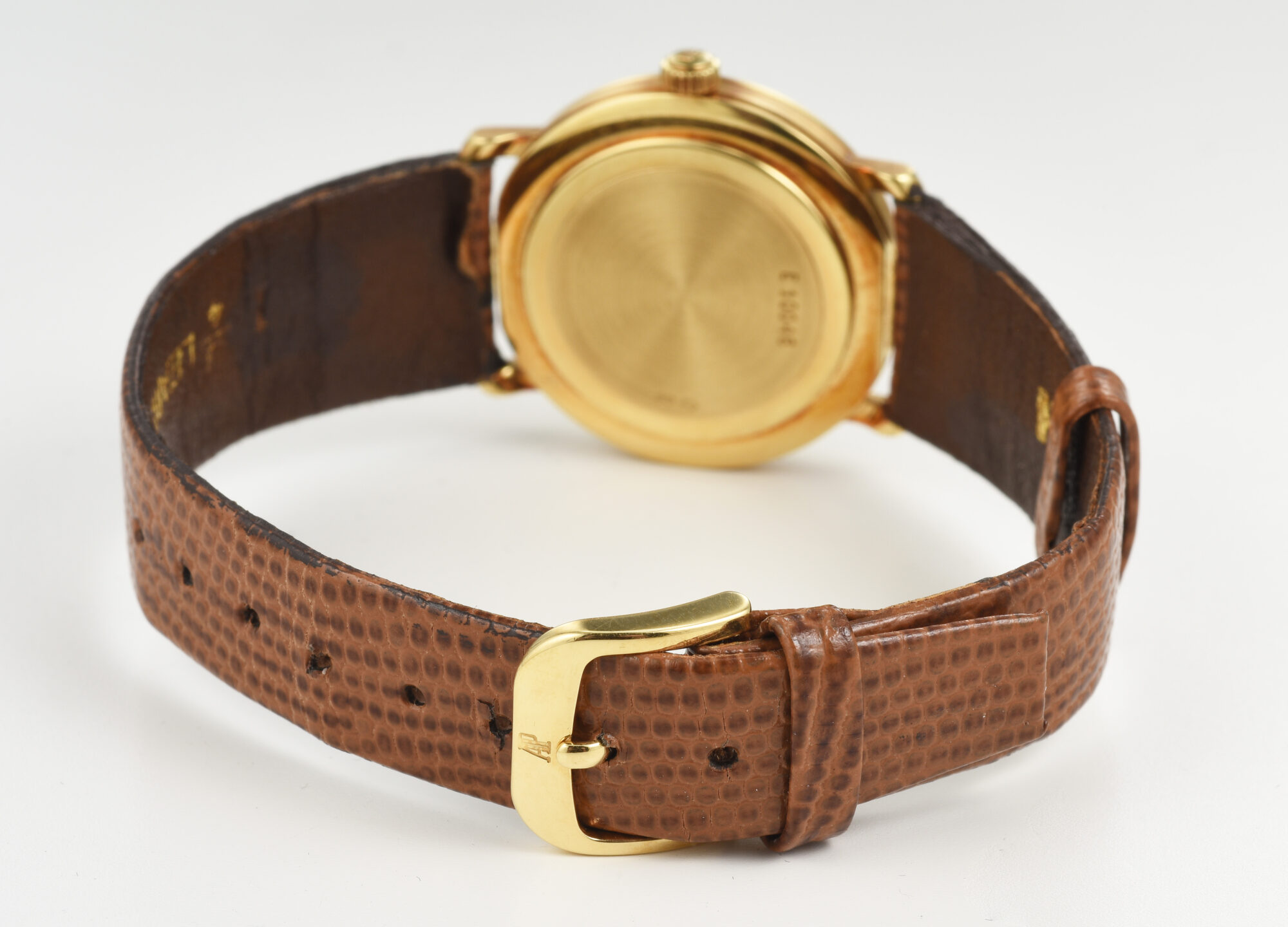 Men's Vintage Audemars Piguet  32MM Manual watch in 18K Yellow Gold Ref.15048BA - Image 9