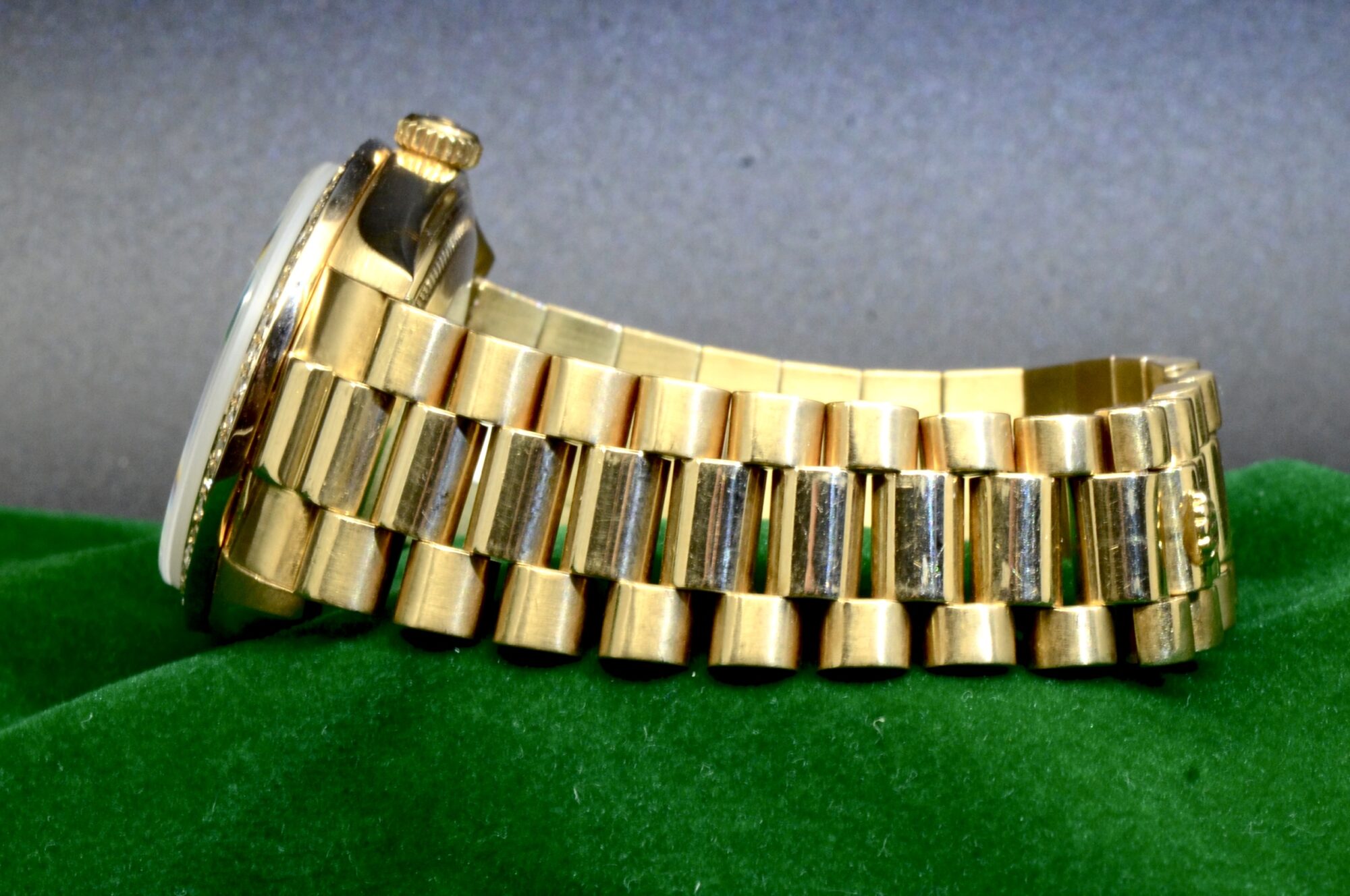 Men's Rolex Day-Date watch Ref.1803 18K Yellow Gold with Diamonds 123.5GM - Image 6