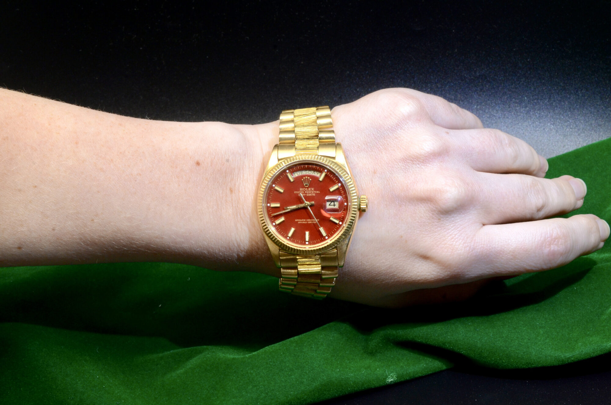 Men's Rolex Day-Date Automatic watch Ref.6611B in 18K Yellow Gold 115.4 GM - Image 2