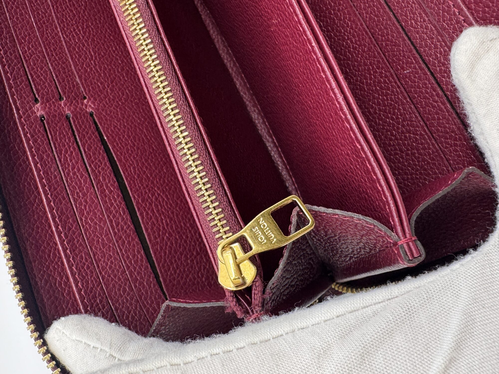 Authentic Louis Vuitton Monogram Zippy Wallet Empreinte Leather M62057 - Image 10