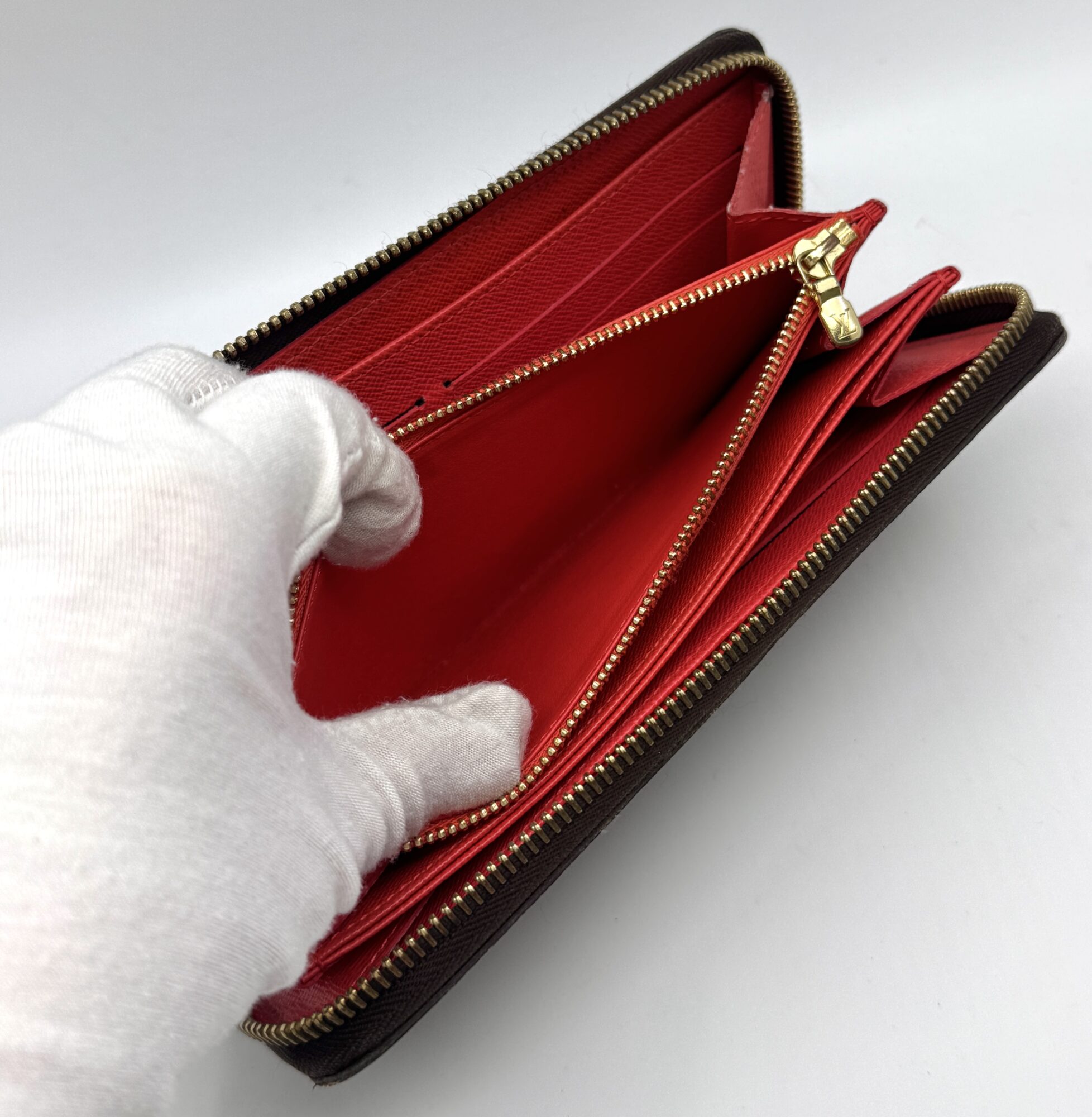 Authentic Louis Vuitton Damier Evasion Zippy Wallet N61240 - Image 11