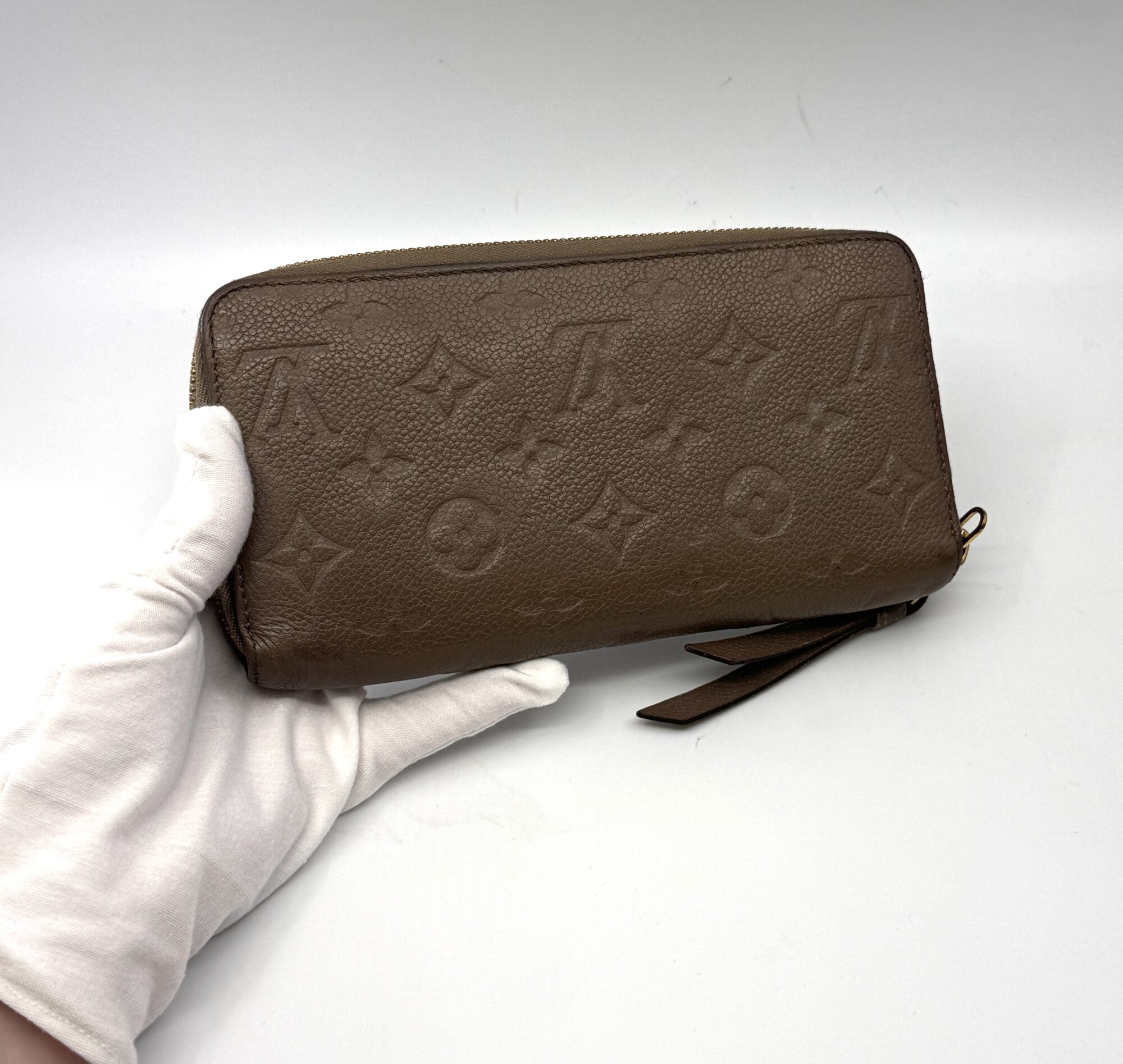 Authentic Louis Vuitton Monogram Zippy Wallet Empreinte Leather M60738 - Image 6