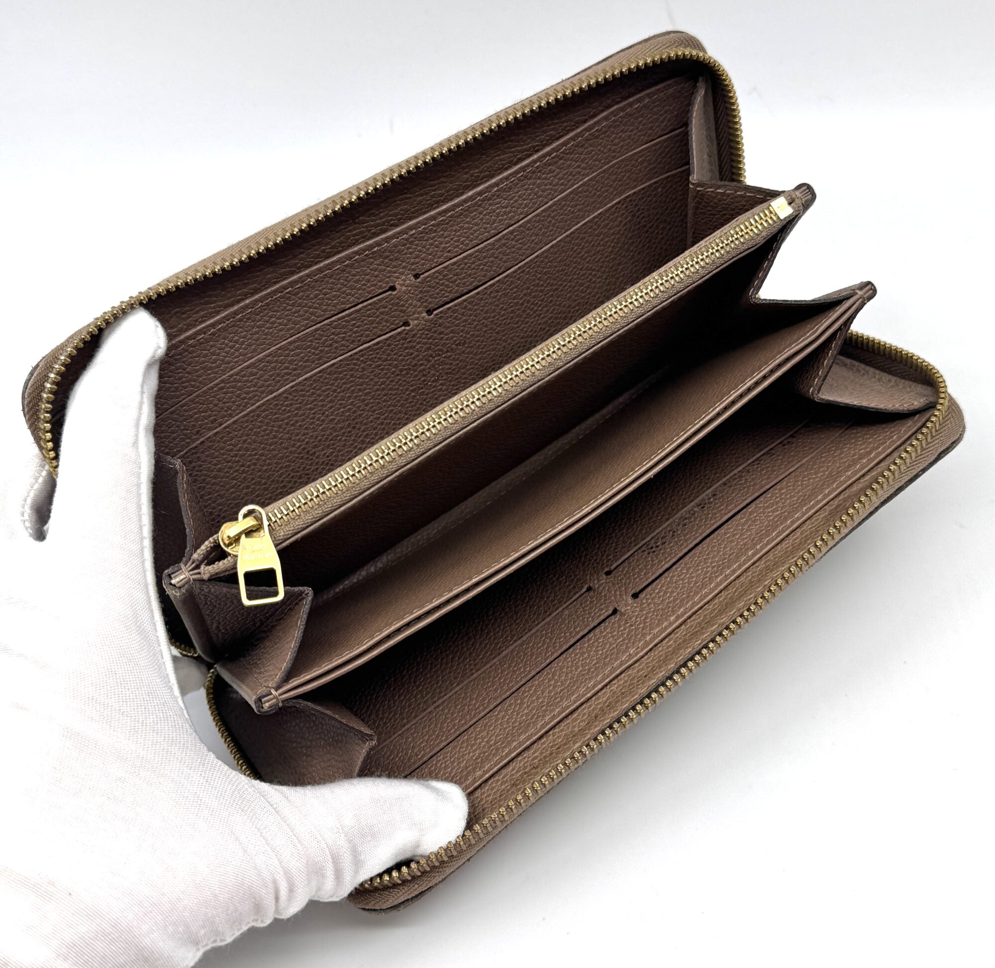 Authentic Louis Vuitton Monogram Zippy Wallet Empreinte Leather M60738 - Image 7