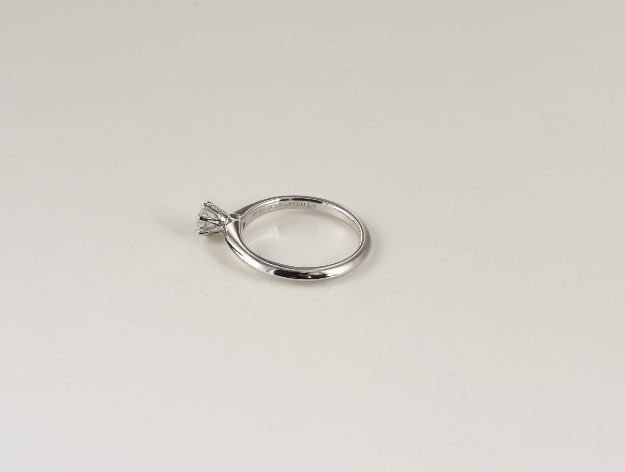 Tiffany & Co. Engagement Platinum Pt950 Ring with Diamond 0.23ct w/box - Image 3