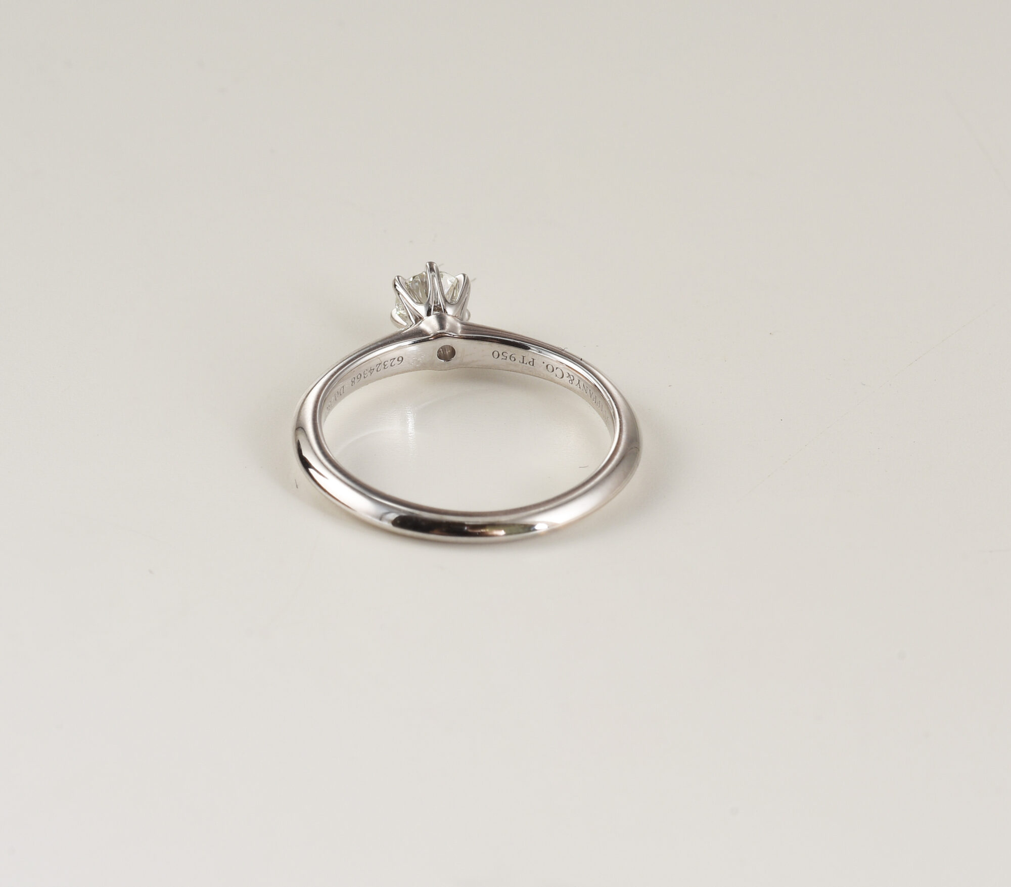 Tiffany & Co. Engagement Platinum Pt950 Ring with Diamond 0.23ct w/box - Image 4