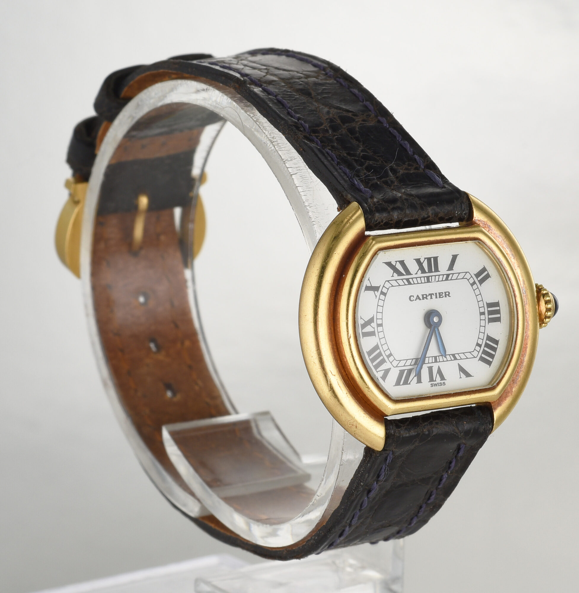 Rare 1970s Women's Cartier Ellipse manual watch in 18K Yellow Gold Ref. 131 - Image 4