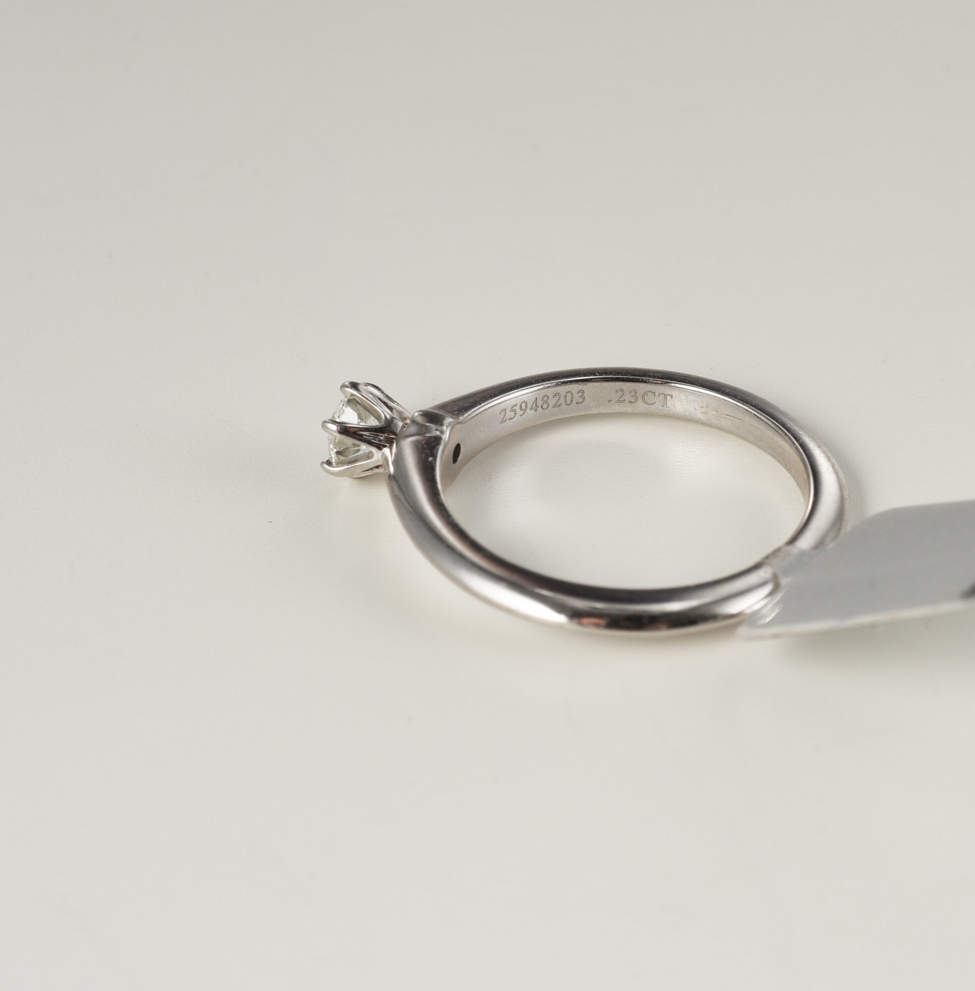 Tiffany & Co. Engagement Platinum Pt950 Ring with Diamond 0.23ct w/box - Image 3