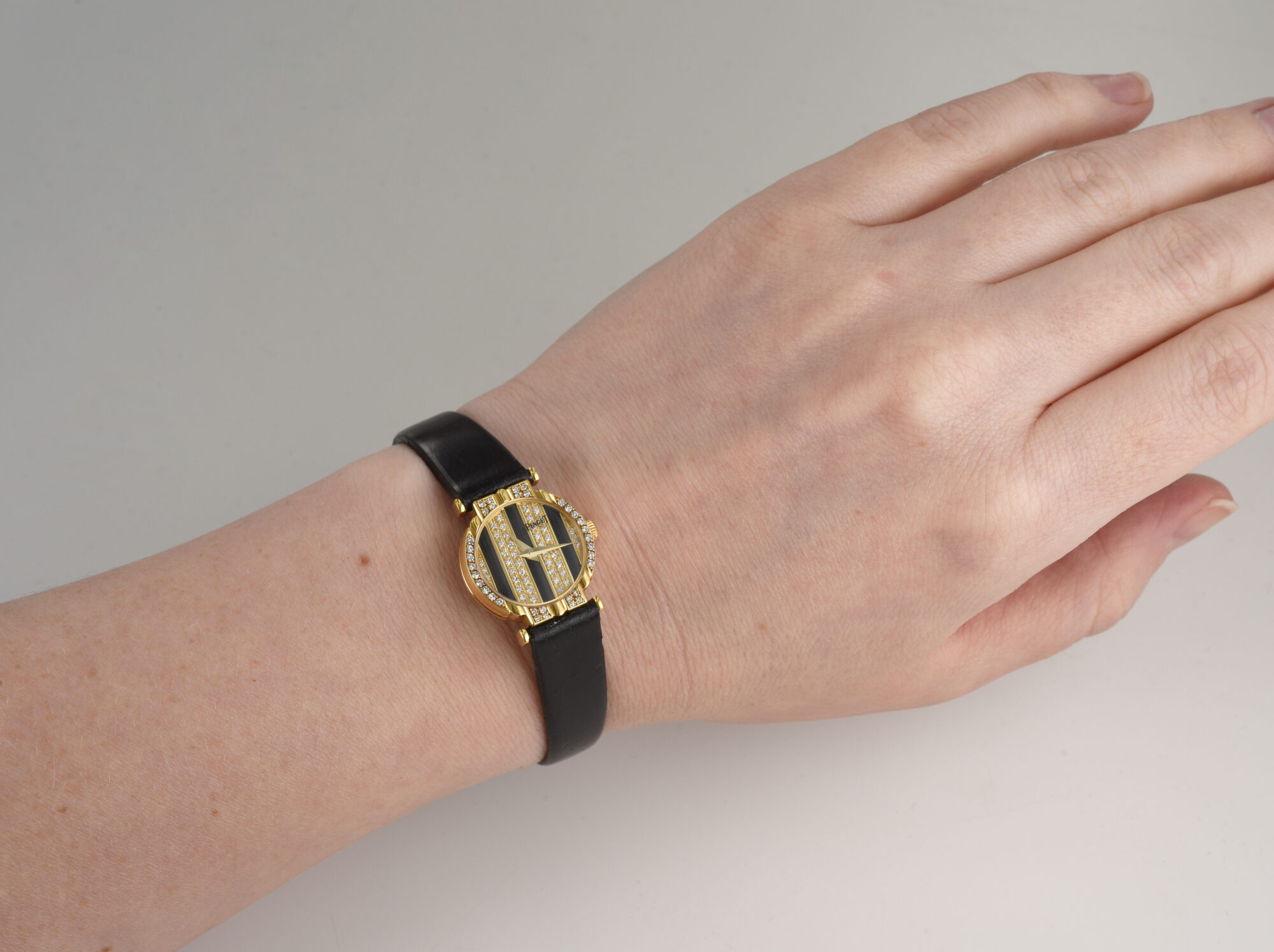 1980s Ladies Vintage Piaget Polo watch 18K Yellow Gold watch w/Diamonds Ref.8245 - Image 2