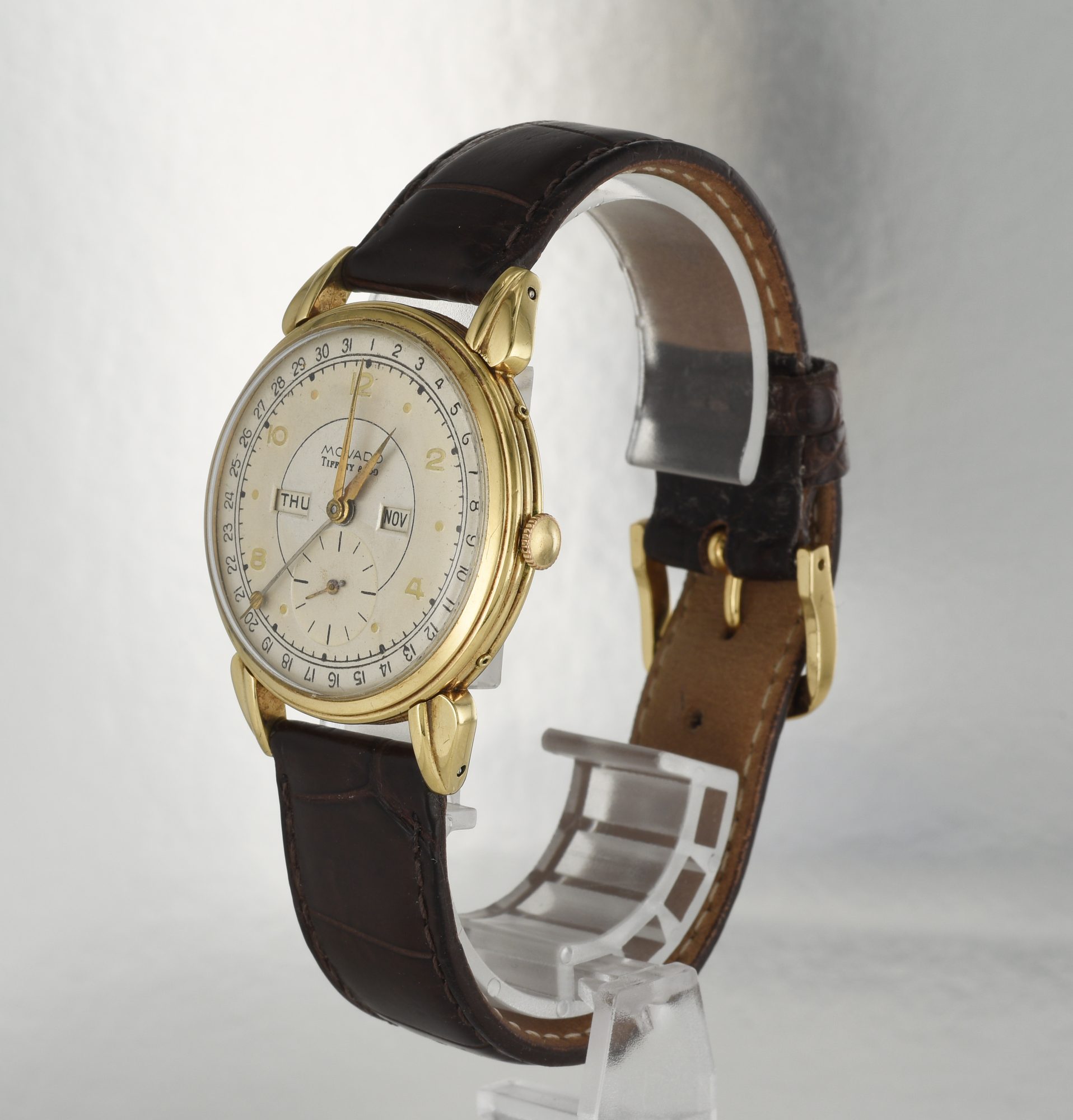Vintage 1950s Movado for Tiffany & Co. Triple Date watch 14K Yellow Gold Ref. 44820 - Image 3