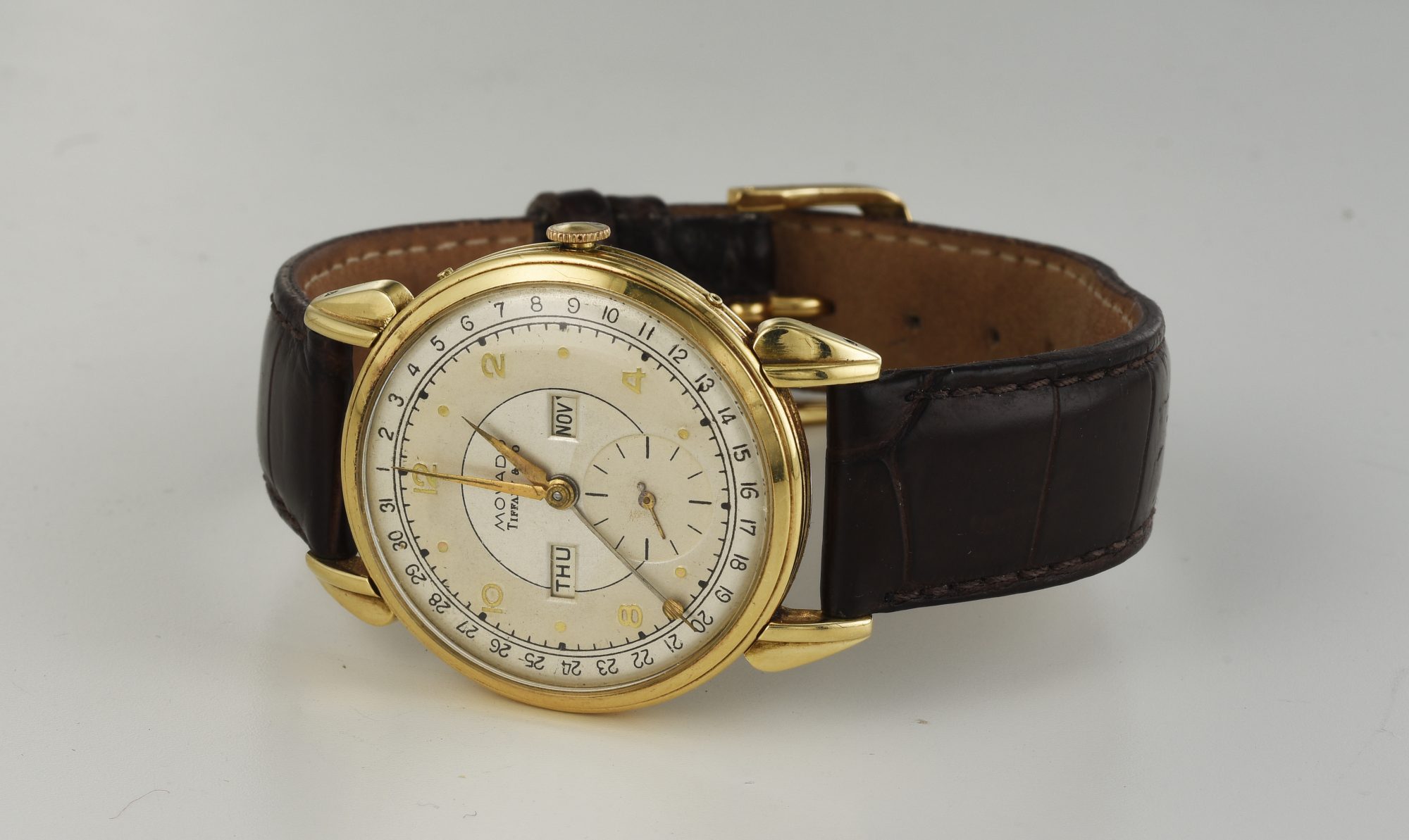 Vintage 1950s Movado for Tiffany & Co. Triple Date watch 14K Yellow Gold Ref. 44820 - Image 6