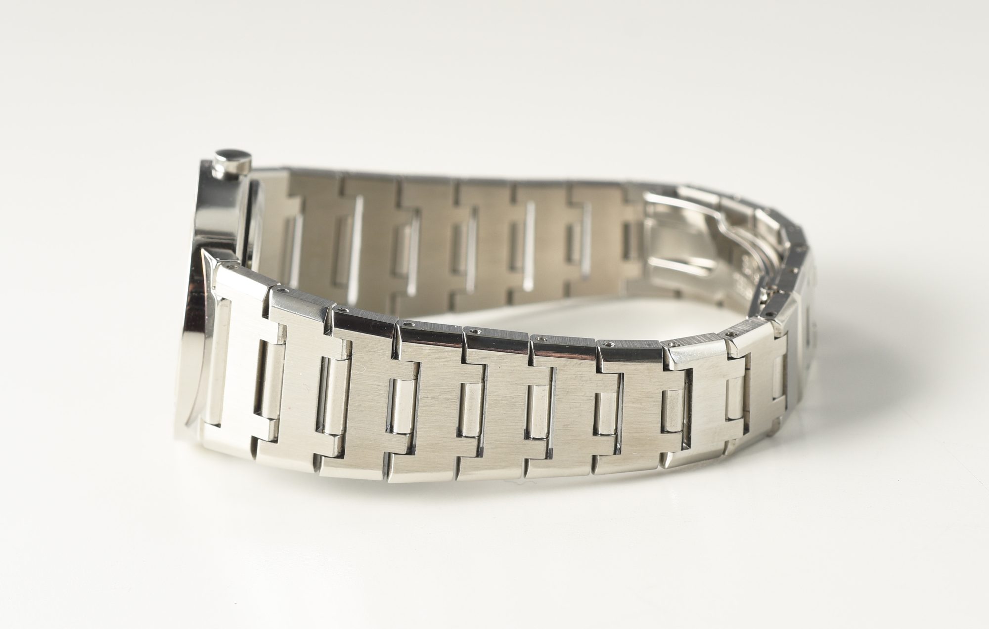 2000s Ladies' Bvlgari Stainless Steel Quartz watch w/Diamonds 26mm Ref.BB 26 SS - Image 9