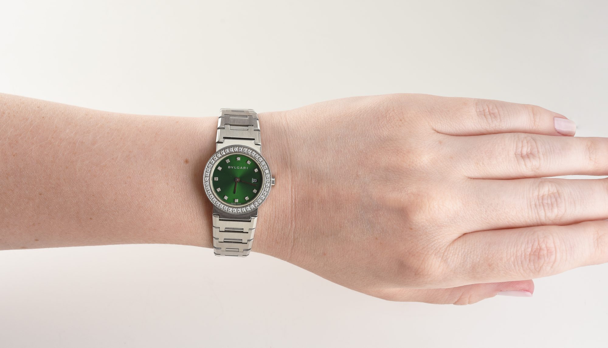 2000s Ladies' Bvlgari Stainless Steel Quartz watch w/Diamonds 26mm Ref.BB 26 SS - Image 3