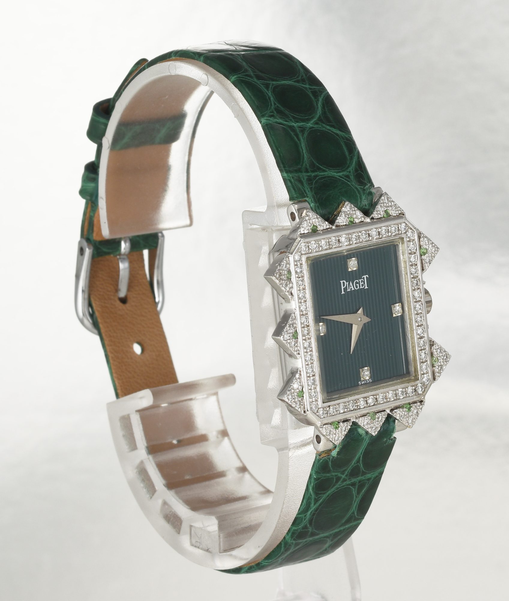 Vintage 1980s Ladies' Piaget watch in 18K White Gold w/Diamonds Ref.42405 M610D - Image 3