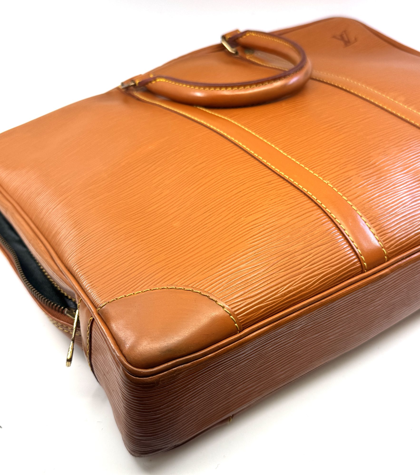 Authentic Louis Vuitton Epi Porte Jour Breifcase, Brown color Leather M54478 - Image 7