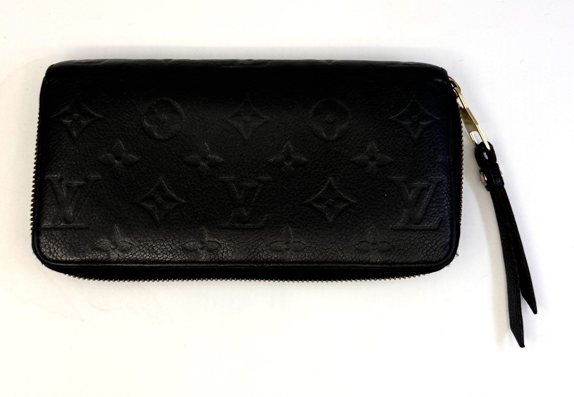 Authentic Louis Vuitton Monogram Zippy Wallet Empreinte Leather M61864