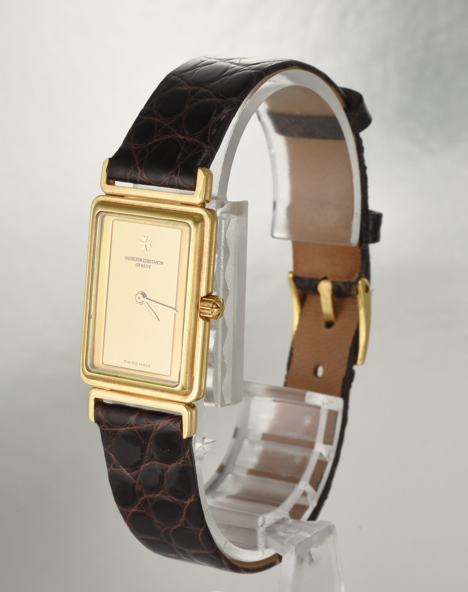 1980s Vacheron Constantin Harmony w/Hinged lugs watch 18K Yellow Gold Ref.61201 - Image 3
