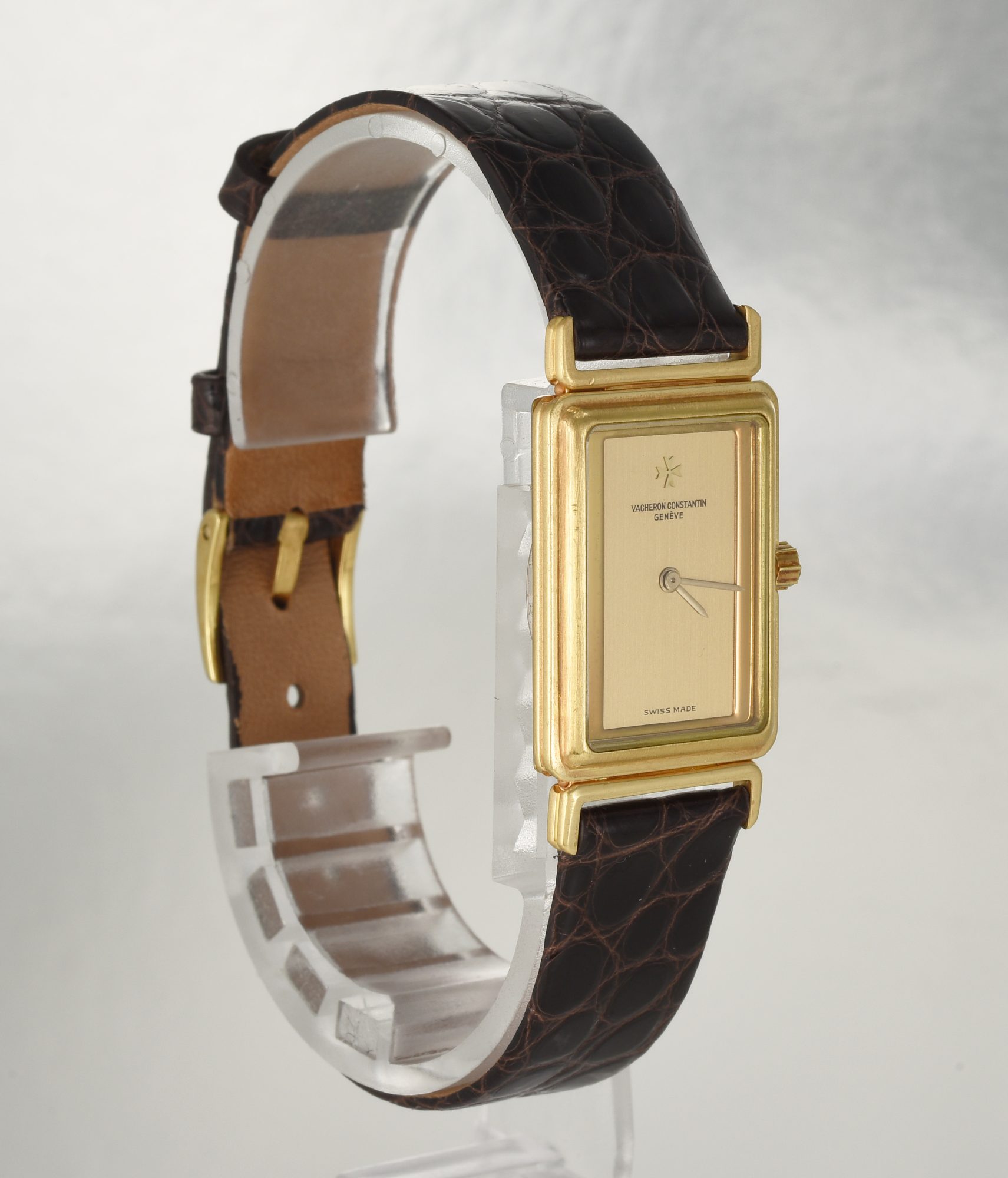 1980s Vacheron Constantin Harmony w/Hinged lugs watch 18K Yellow Gold Ref.61201 - Image 4