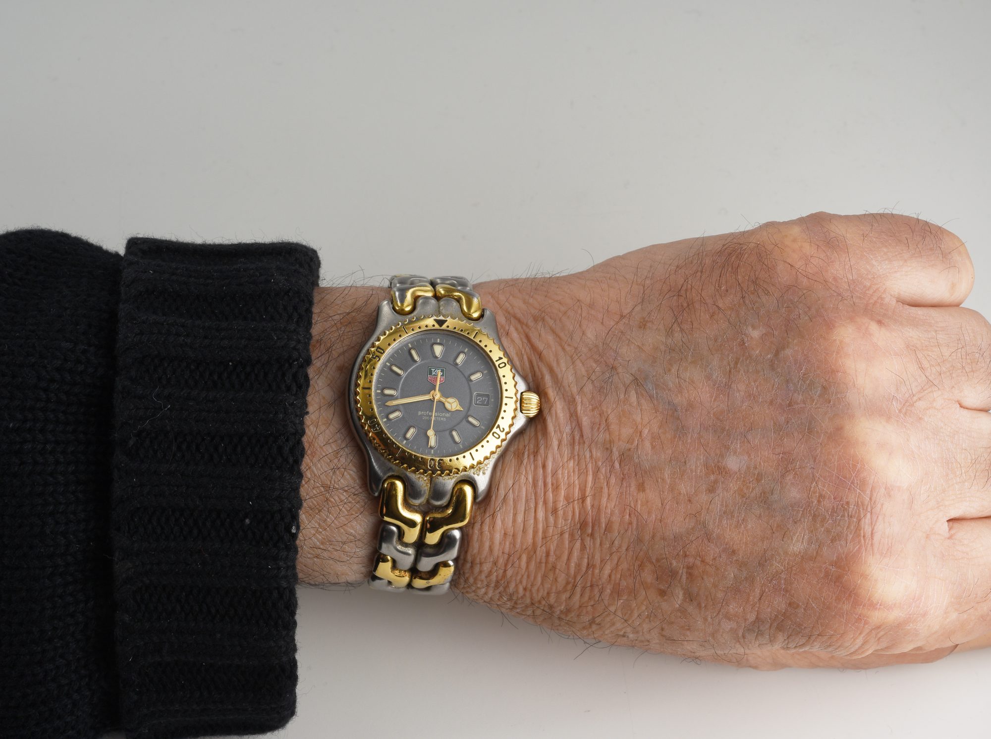 Vintage 1990s TAG Heuer Man's watch in Stainless Steel & Gold Plate Ref.S95.213 - Image 2