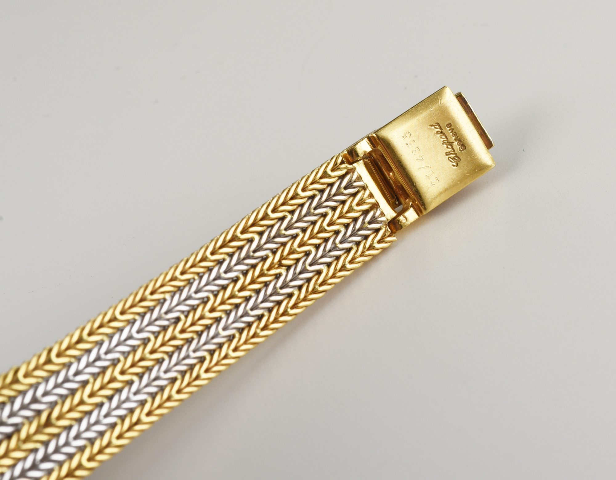 Ladies' Chopard Happy Diamonds 18K Yellow & White Gold Watch w/Diamonds Ref.4097 - Image 8